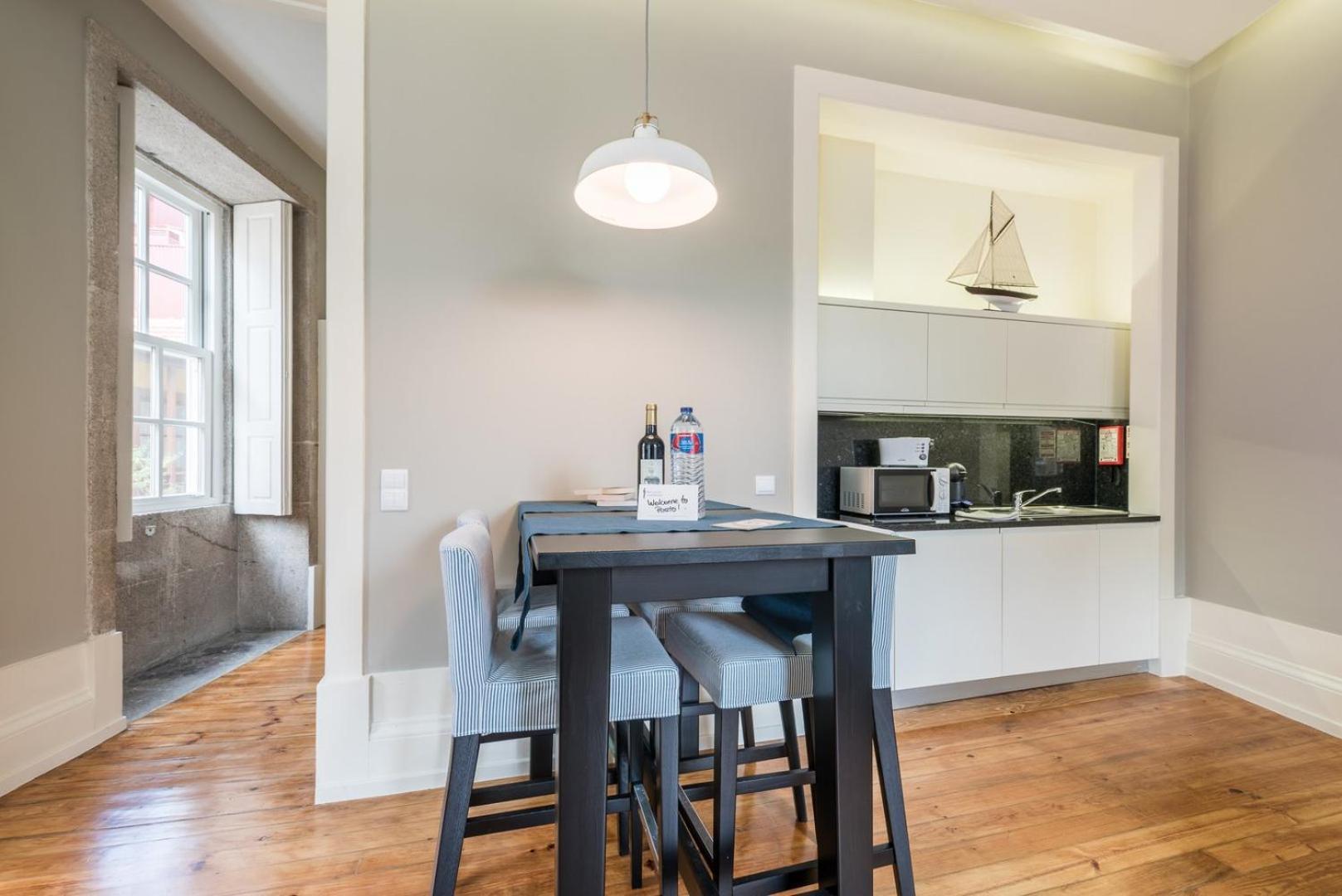 Guestready - Chic Retreat In The Heart Of Porto Apartment Exterior foto