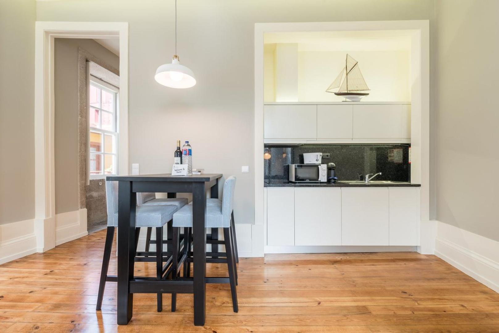 Guestready - Chic Retreat In The Heart Of Porto Apartment Exterior foto
