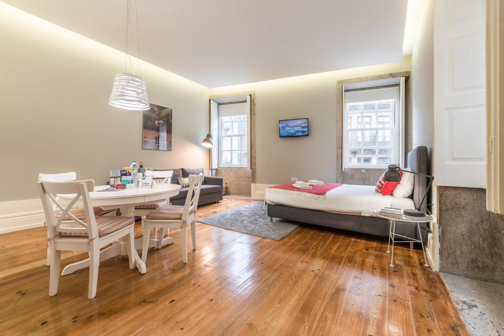 Guestready - Chic Retreat In The Heart Of Porto Apartment Exterior foto